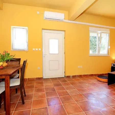 Apartment More Daire Kožino