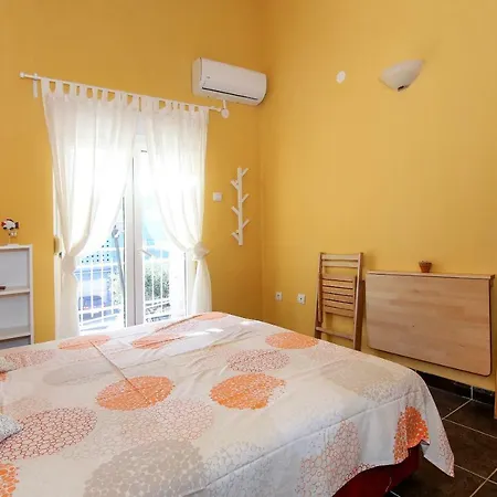 Apartament Apartment More *