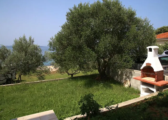 아파트 Apartment More